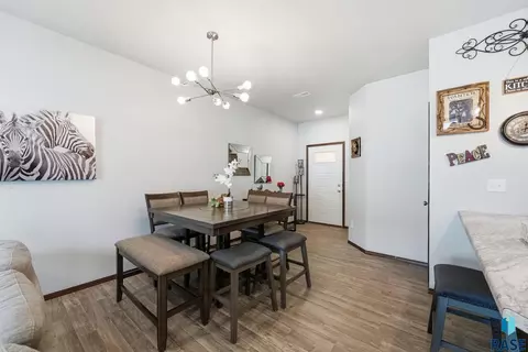 Dining - 4606 E Whisper Ridge Pl, Sioux Falls, SD 57108 photo 1 of 2