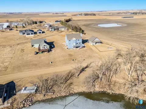View/Area - 101 Lakeview Dr, Hurley, SD 57036 photo 10 of 10