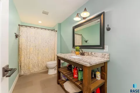 Bath - 101 Lakeview Dr, Hurley, SD 57036 photo 6 of 6