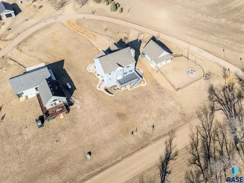 View/Area - 101 Lakeview Dr, Hurley, SD 57036 photo 6 of 10