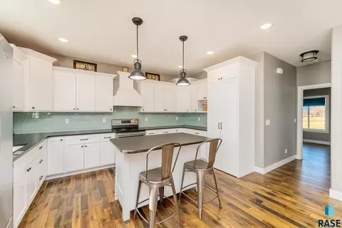 Kitchen - 101 Lakeview Dr, Hurley, SD 57036 photo 2 of 2