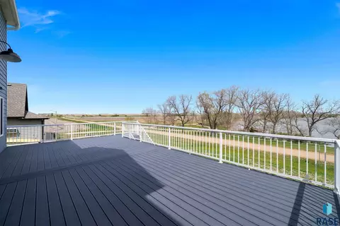 Exterior - 101 Lakeview Dr, Hurley, SD 57036 photo 5 of 5