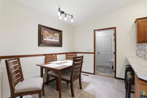 Dining - 5505 E Schave St, Sioux Falls, SD 57110 photo 1 of 1