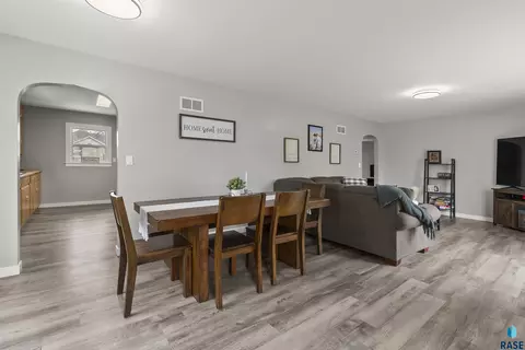 Dining - 707 E 6th St, Dell Rapids, SD 57022 photo 1 of 1