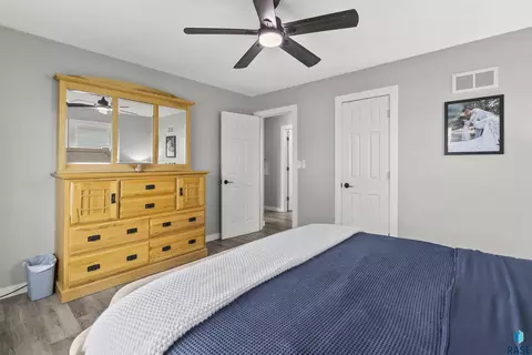 Bedroom - 707 E 6th St, Dell Rapids, SD 57022 photo 2 of 2