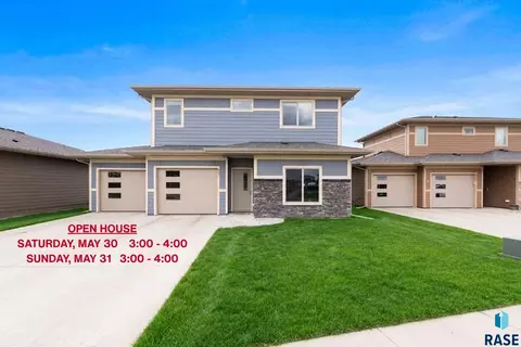 647 Ross St, Harrisburg, SD 57032