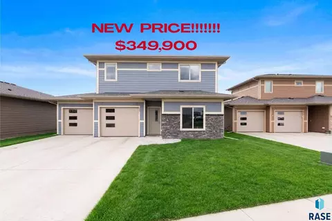 647 Ross St, Harrisburg, SD 57032