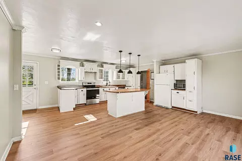 Other - 1301 S Splitrock Blvd, Brandon, SD 57005 photo 2 of 6