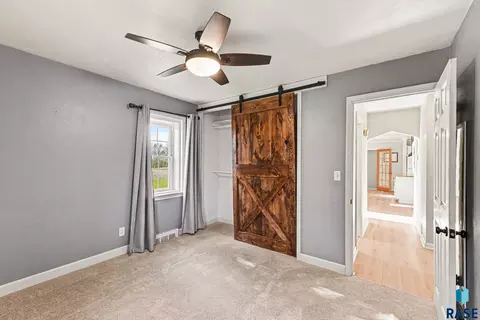 Bedroom - 1301 S Splitrock Blvd, Brandon, SD 57005 photo 1 of 7