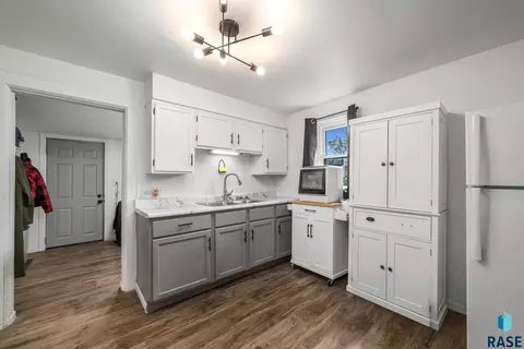 Other - 1303 N Main Ave, Sioux Falls, SD 57104 photo 4 of 14