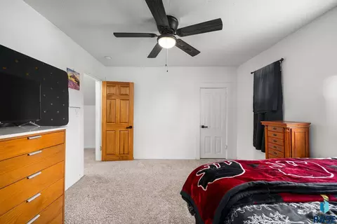 Bedroom - 1303 N Main Ave, Sioux Falls, SD 57104 photo 3 of 6