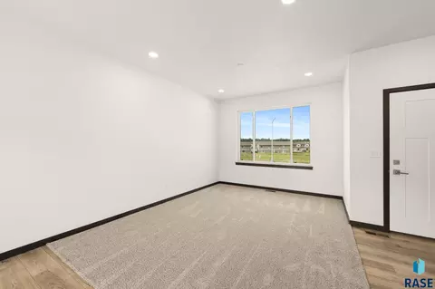 Living - 316 S Willow Spring Dr, Sioux Falls, SD 57110 photo 6 of 6
