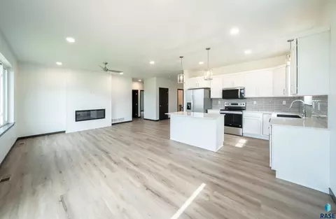 Living - 333 S Willow Spring Dr, Sioux Falls, SD 57110 photo 1 of 4