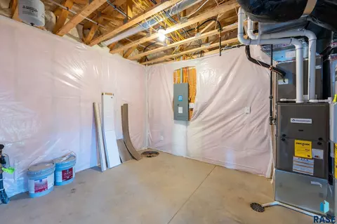 Other - 333 S Willow Spring Dr, Sioux Falls, SD 57110 photo 16 of 19