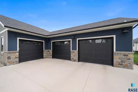 Other - 709 E Piping Rock Ln, Sioux Falls, SD 57108 photo 14 of 15