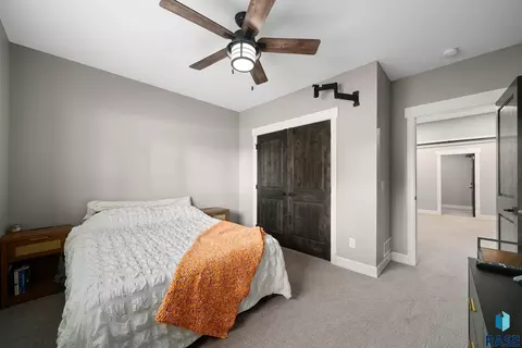 Bedroom - 709 E Piping Rock Ln, Sioux Falls, SD 57108 photo 6 of 8