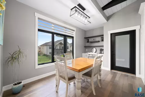 Dining - 709 E Piping Rock Ln, Sioux Falls, SD 57108 photo 1 of 1