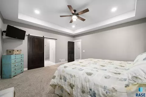 Bedroom - 709 E Piping Rock Ln, Sioux Falls, SD 57108 photo 2 of 8
