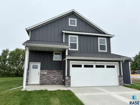 219 Thelma Ave, Harrisburg, SD 57032