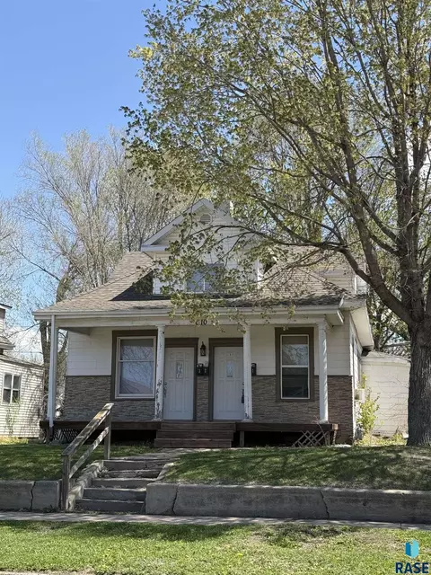 310 N Sherman Ave, Sioux Falls, SD 57103