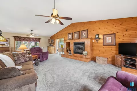 Living - 27302 Atkins Pl, Tea, SD 57064 photo 1 of 4
