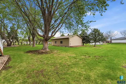 Exterior - 27302 Atkins Pl, Tea, SD 57064 photo 8 of 12