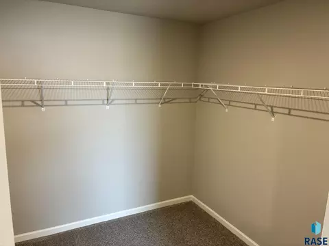 2001 N Valley View Rd, Sioux Falls, SD 57107 photo 19
