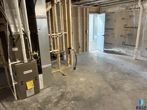 2001 N Valley View Rd, Sioux Falls, SD 57107 photo 30