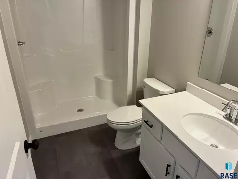 2001 N Valley View Rd, Sioux Falls, SD 57107 photo 28