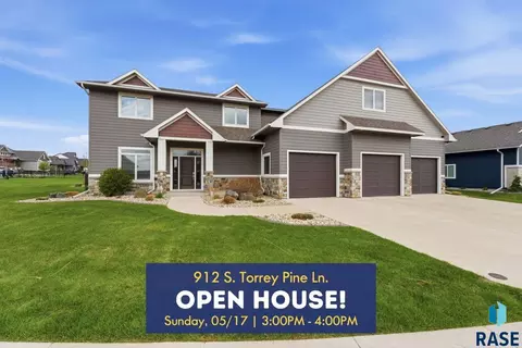 912 S Torrey Pine Ln, Sioux Falls, SD 57110