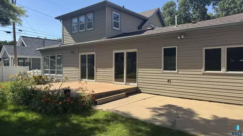 Other - 207 E 30th St, Sioux Falls, SD 57105 photo 10 of 11