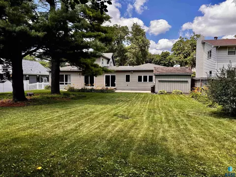 Other - 207 E 30th St, Sioux Falls, SD 57105 photo 13 of 14
