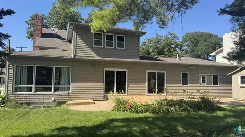 Other - 207 E 30th St, Sioux Falls, SD 57105 photo 8 of 11