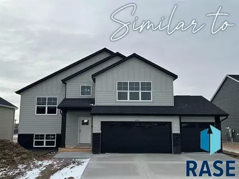 6308 W Goldberg Dr, Sioux Falls, SD 57107