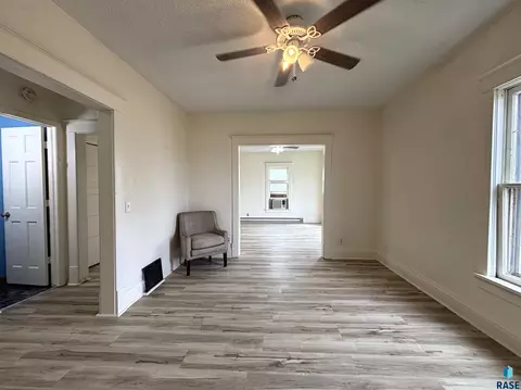 Living - 800 E 3rd St, Miller, SD 57362 photo 4 of 14