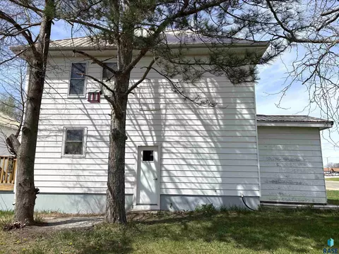 Other - 800 E 3rd St, Miller, SD 57362 photo 23 of 30