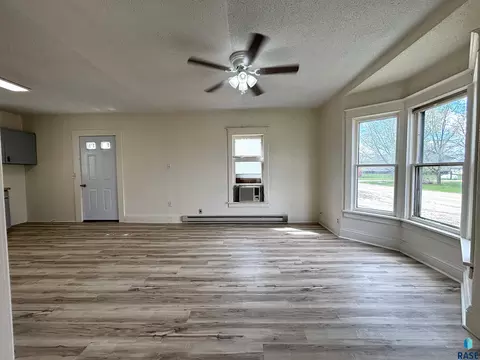 Living - 800 E 3rd St, Miller, SD 57362 photo 5 of 14