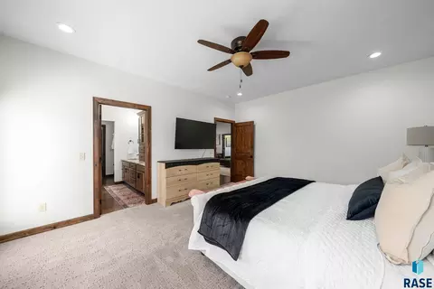 Bedroom - 4900 E Cattail Dr, Sioux Falls, SD 57110 photo 2 of 9