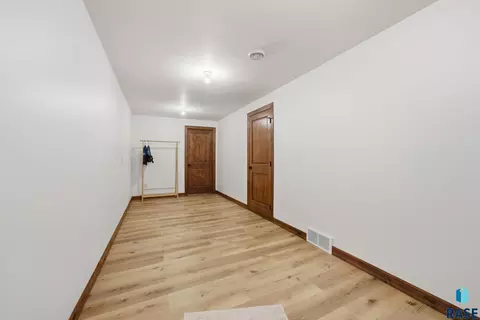 Entry Way - 4900 E Cattail Dr, Sioux Falls, SD 57110 photo 2 of 2