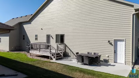 Exterior - 4900 E Cattail Dr, Sioux Falls, SD 57110 photo 2 of 2