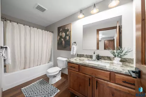 Bath - 4900 E Cattail Dr, Sioux Falls, SD 57110 photo 3 of 3