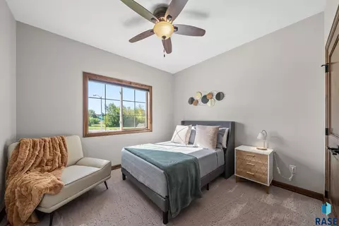 Bedroom - 4900 E Cattail Dr, Sioux Falls, SD 57110 photo 3 of 9