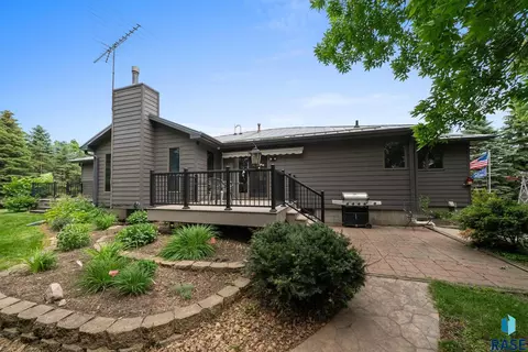 Exterior - 47027 272nd St, Tea, SD 57064 photo 8 of 11