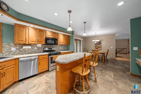 Kitchen - 47027 272nd St, Tea, SD 57064 photo 3 of 4