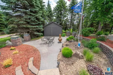 Exterior - 47027 272nd St, Tea, SD 57064 photo 3 of 11