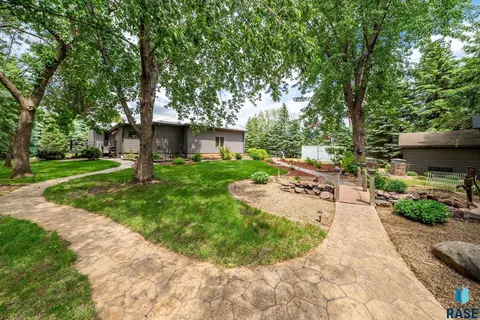 Exterior - 47027 272nd St, Tea, SD 57064 photo 6 of 11