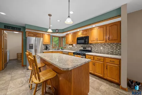 Kitchen - 47027 272nd St, Tea, SD 57064 photo 4 of 4