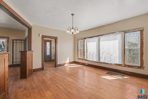 Living - 307 North St, Viborg, SD 57070 photo 2 of 4