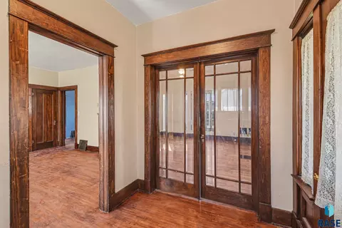 Entry Way - 307 North St, Viborg, SD 57070 photo 1 of 1