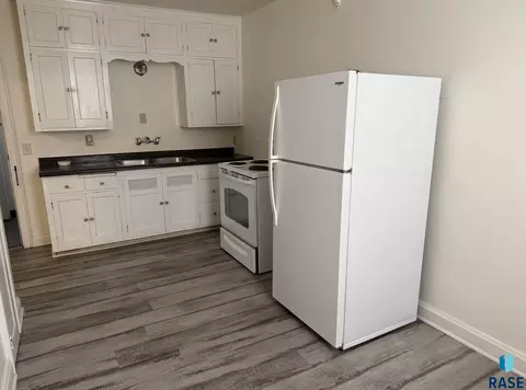 Kitchen - 213 S Spring Ave, Sioux Falls, SD 57104 photo 1 of 3